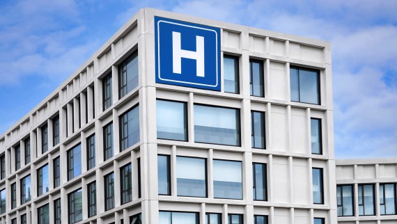 Upotreba Geberit Connect-a za održavanje higijene vode za piće u bolnicama i drugim medicinskim ustanovama i ustanovama za negu (© 2023 Spiroviev Inc/Shutterstock) Upotreba Geberit Connect-a za održavanje higijene vode za piće u bolnicama i drugim medicinskim ustanovama i ustanovama za negu (© 2023 Spiroviev Inc/Shutterstock)