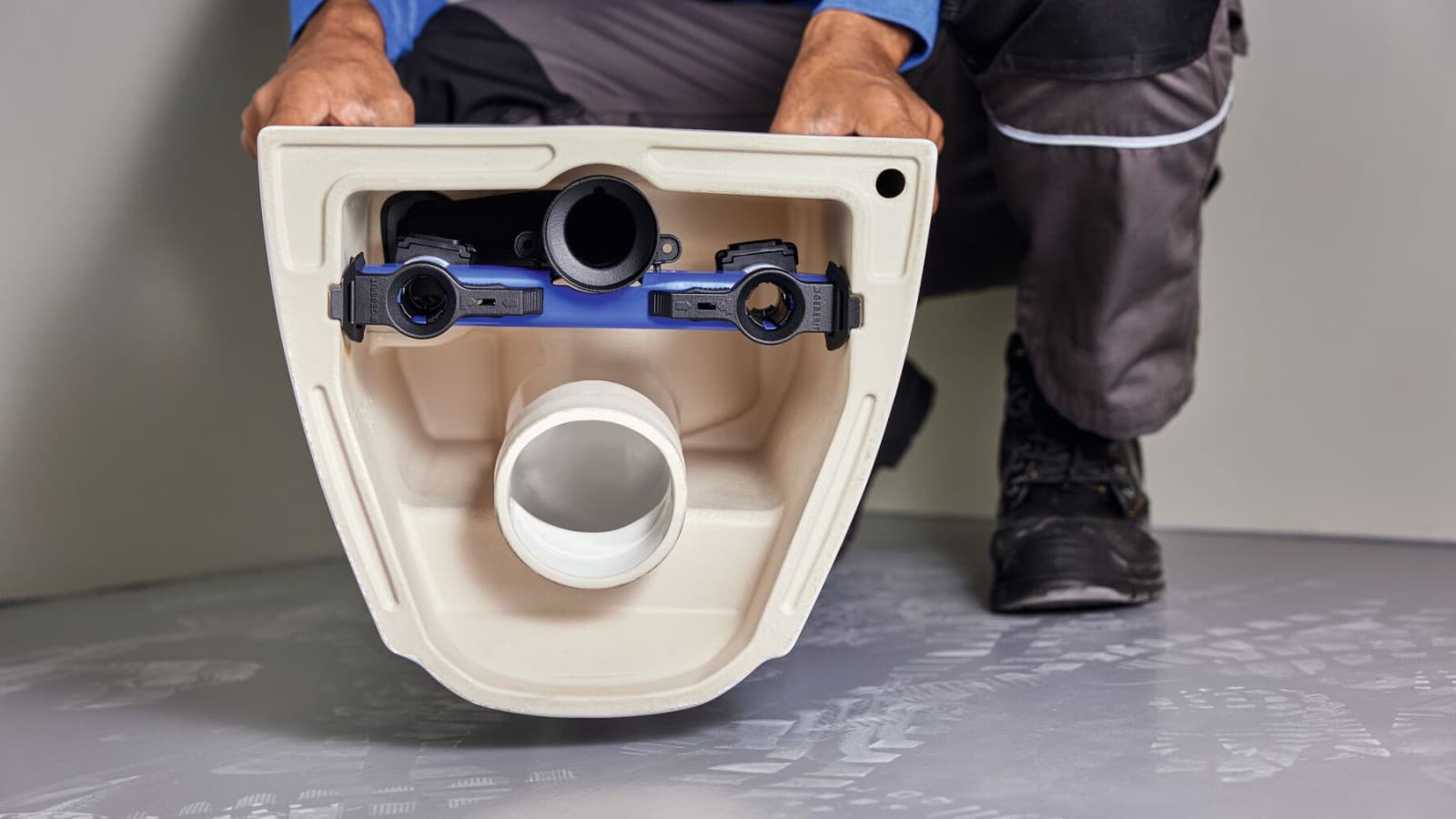 Predmontirana montažna šipka na Acanto konzolnoj WC šolji Predmontirana montažna šipka na Acanto konzolnoj WC šolji