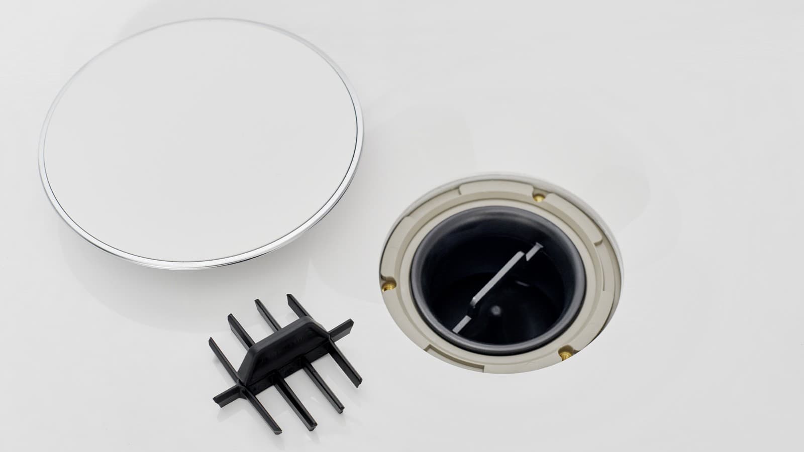 Poklopac odvoda i grebenasti umetak Poklopac odvoda i grebenasti umetak