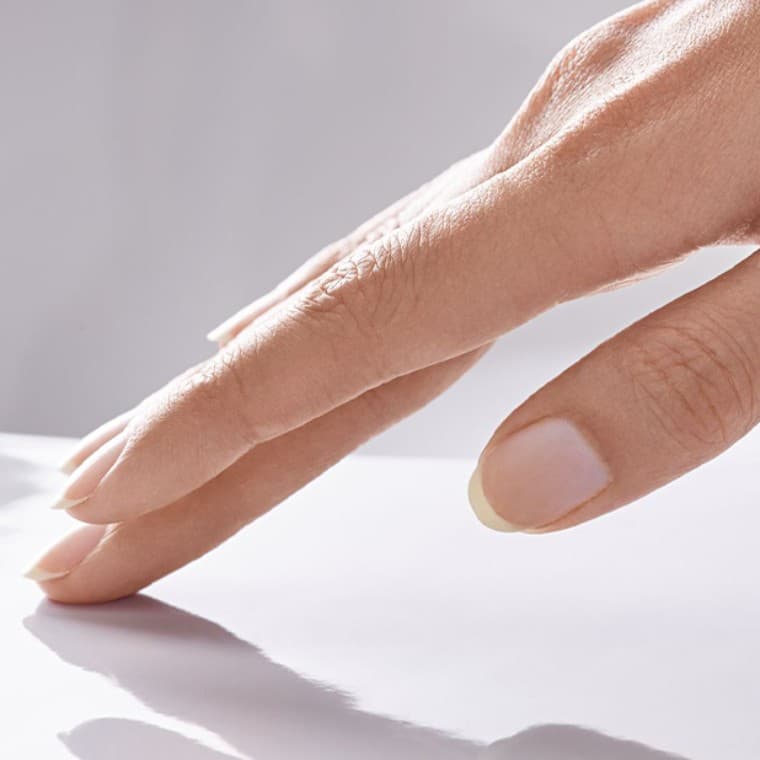 Keramička površina sa ručnim crtama Keramička površina sa ručnim crtama