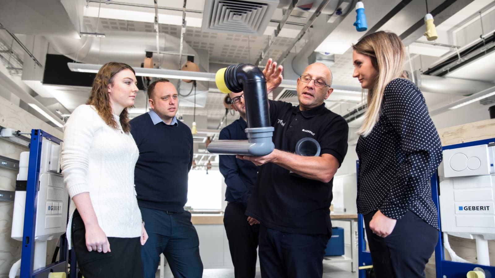 Obuka o cevnim sistemima u Geberitu Obuka o cevnim sistemima u Geberitu