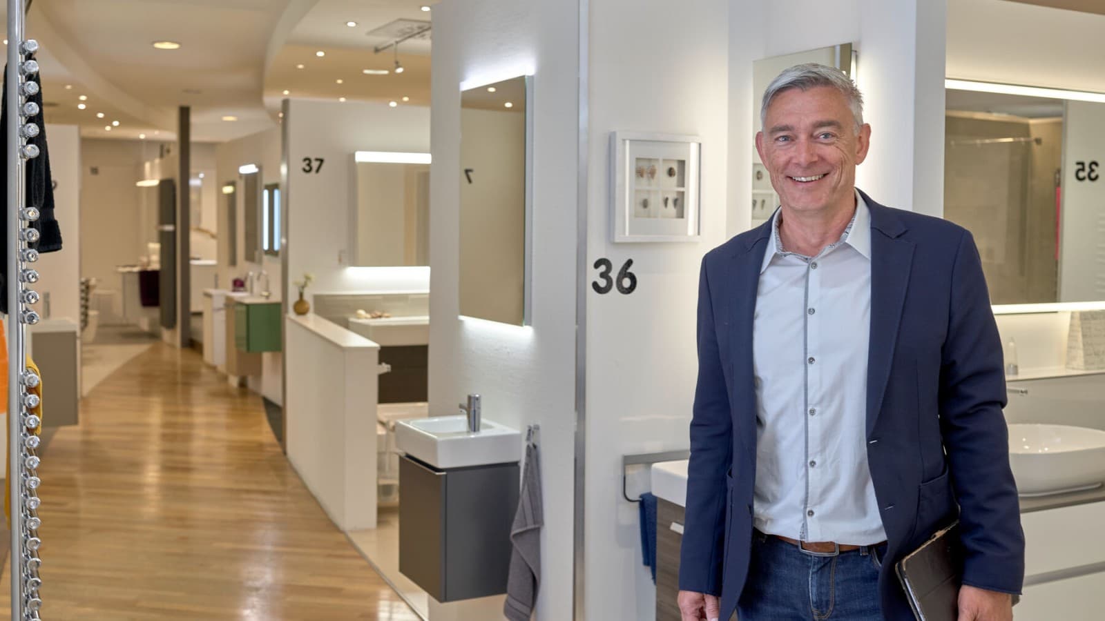 Geberit AquaClean konsultant za prodaju Geberit AquaClean konsultant za prodaju