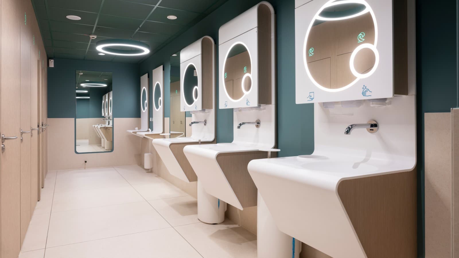 2theloo javni toalet u Evendorfu, Nemačka 2theloo javni toalet u Evendorfu, Nemačka