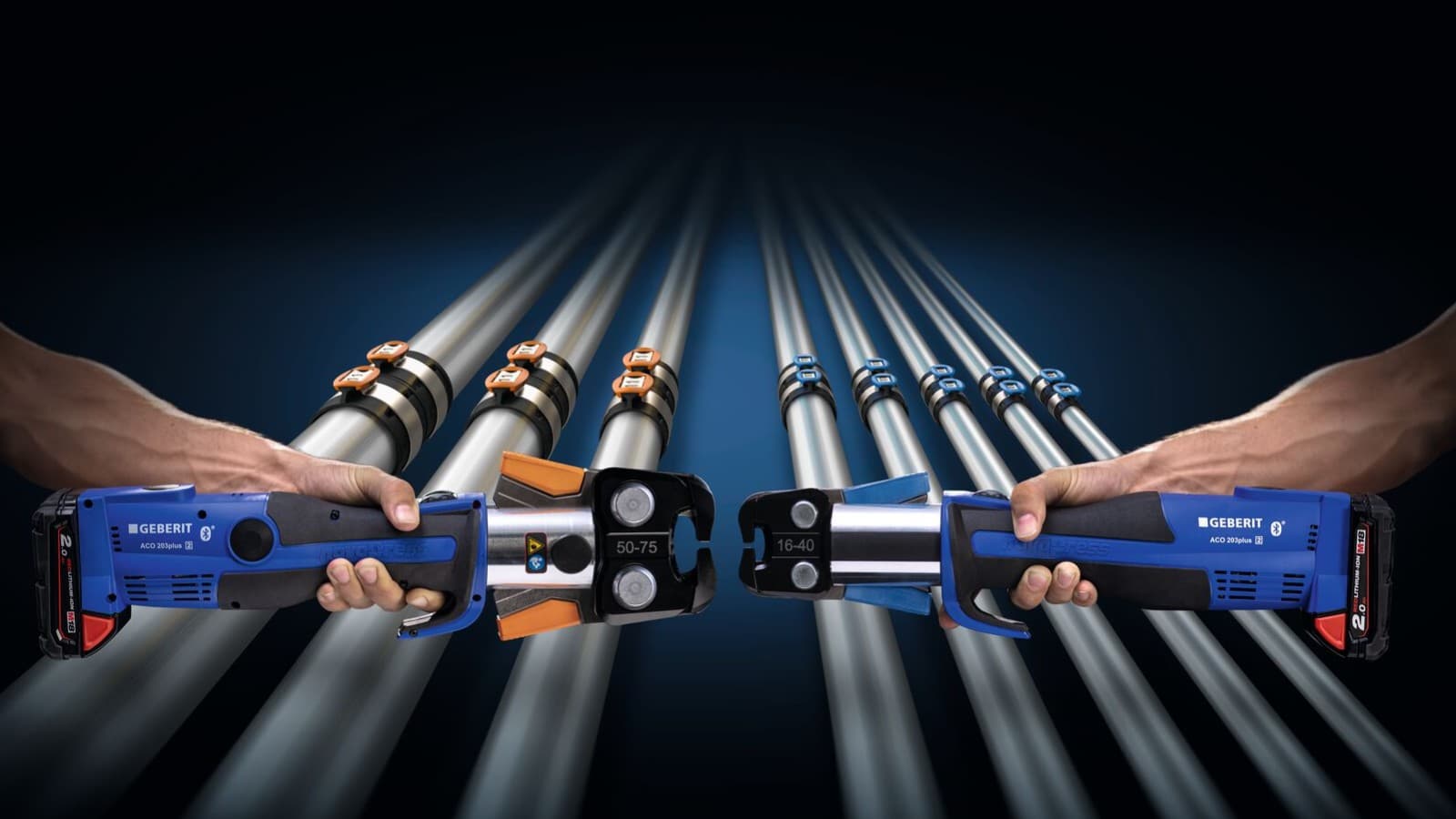 Zabuna između dve obujmice za stiskanje je malo verovatna zahvaljujući njihovoj prepoznatljivoj narandžastoj i plavoj boji. Zabuna između dve obujmice za stiskanje je malo verovatna zahvaljujući njihovoj prepoznatljivoj narandžastoj i plavoj boji.